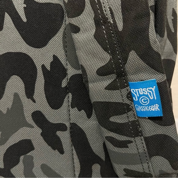 Stussy Camo backpack Original Gear, grey/black 14”x15”x9” - Picture 7 of 14